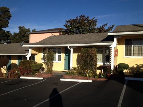 Casa Verde Inn Monterey Exterior photo